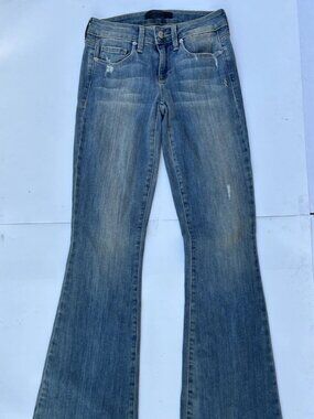 GENETIC Leaf Fit and Flare Light Wash Lightweight Denim Flare Jeans Size 24